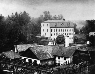Utsikt över herrgården, spiksmedjan, lancashiresmedjan och sillboden