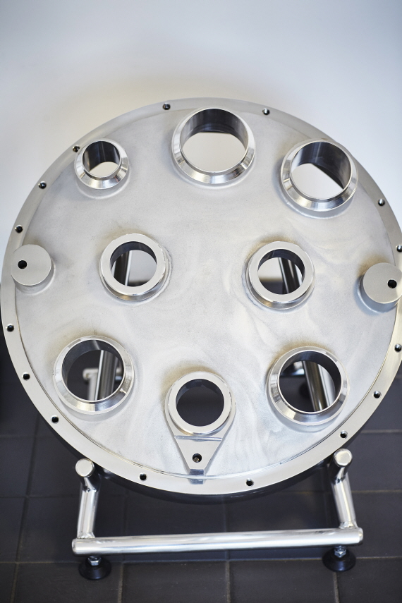 Ändlock till dipolmagneter