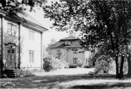 Herrgårdens flygelbyggnader