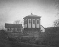 Norn, klockstapeln och kapellet
