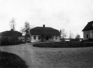 Herrgården med flyglar